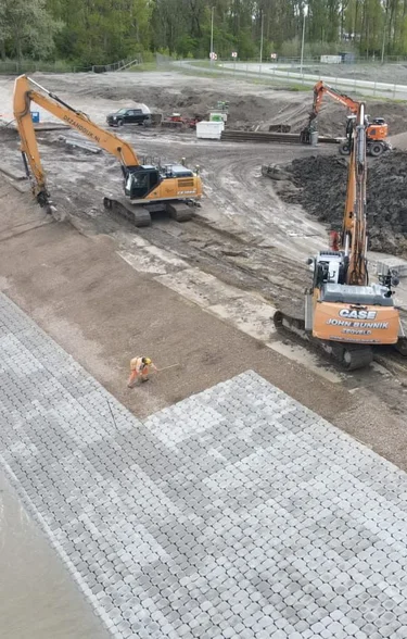 holcim-basalton-multiblock-plaatsen-dijkversteviging.jpg