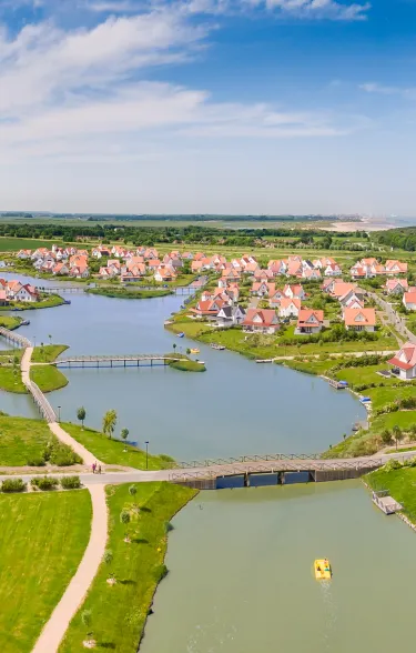Luchtfoto vakantiepark Noordzee Residence Cadzand Bad Roompot
