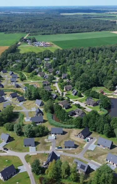 Luchtfoto van 60 vakantiewoningen in Aelderhout