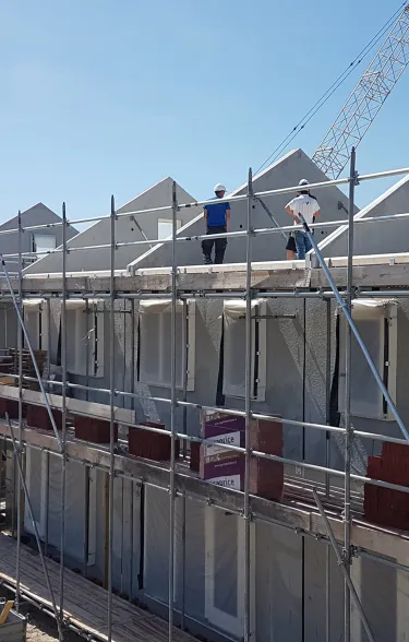 Prefab binnenwanden en prefab toppen van grondgebonden woningen