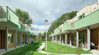 Voortuin appartementencomplex met modulaire modules