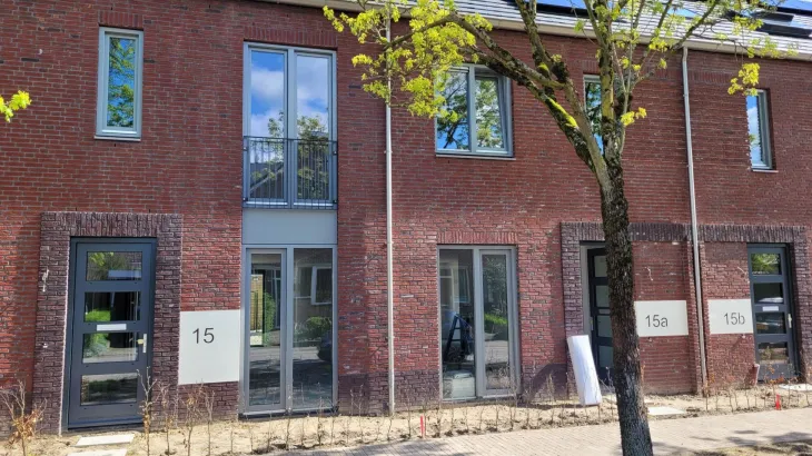 Rijtjeshuizen opgeleverd in Werkhoven