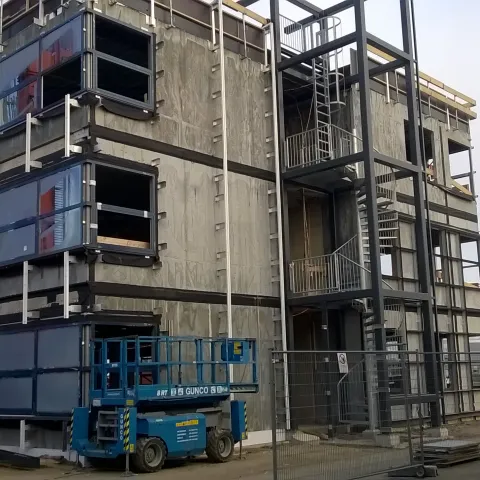 Hoofdkantoor Waal in Vlaardingen met prefab beton wanden