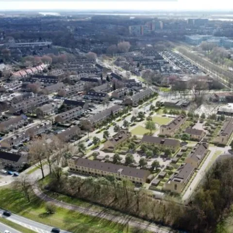 Luchtfoto van nieuwbouwwijk Vlietpark in Hoogvliet